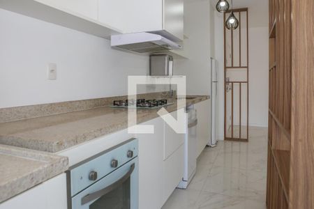 Sala e Cozinha de apartamento à venda com 2 quartos, 64m² em Perdizes, São Paulo