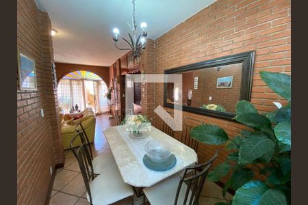 Casa à venda com 4 quartos, 360m² em Chácara da Barra, Campinas