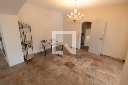 Sala de Estar de casa à venda com 4 quartos, 443m² em Vila Nogueira, Campinas