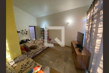 Casa à venda com 4 quartos, 253m² em Cambuí, Campinas