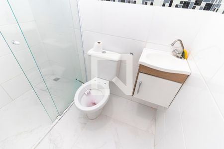 Banheiro de casa para alugar com 1 quarto, 26m² em Jardim Lajeado, São Paulo