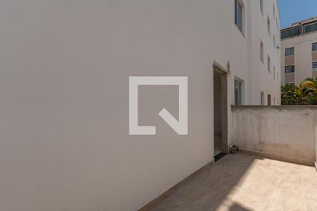 Área Privativa de apartamento à venda com 2 quartos, 60m² em Serrano, Belo Horizonte