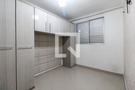 Quarto 1 de apartamento para alugar com 2 quartos, 48m² em Vila Carmosina, São Paulo
