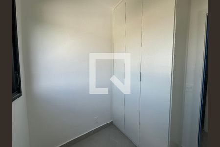 Quarto 1 de apartamento para alugar com 2 quartos, 48m² em Jardim Esperanca, Barueri