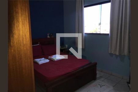 Casa à venda com 3 quartos, 210m² em Parque Novo Oratório, Santo André