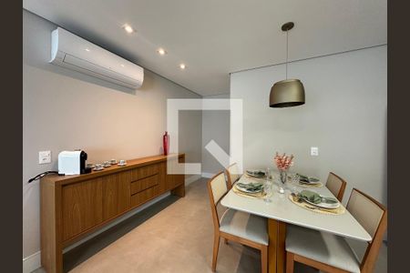 Sala de apartamento para alugar com 2 quartos, 75m² em Alphaville Industrial, Barueri