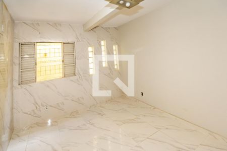 Casa para alugar com 3 quartos, 250m² em Sinimbu, Belo Horizonte