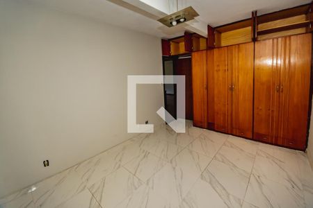 Casa para alugar com 3 quartos, 250m² em Sinimbu, Belo Horizonte