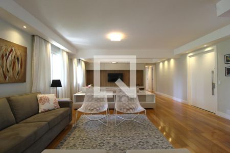 Sala de apartamento à venda com 3 quartos, 210m² em Moema, São Paulo