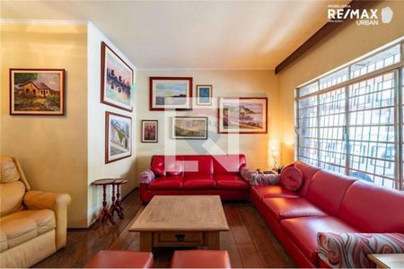 Casa à venda com 3 quartos, 150m² em Vila Cordeiro, São Paulo