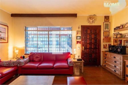 Casa à venda com 3 quartos, 150m² em Vila Cordeiro, São Paulo