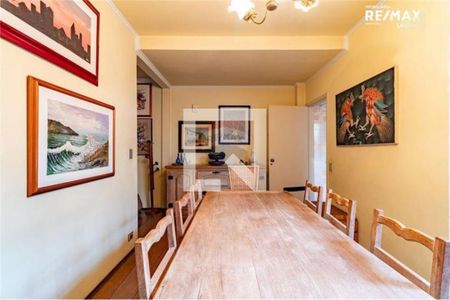 Casa à venda com 3 quartos, 150m² em Vila Cordeiro, São Paulo