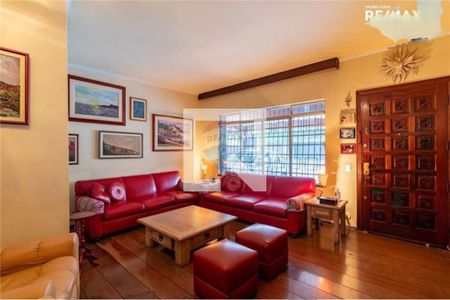 Casa à venda com 3 quartos, 150m² em Vila Cordeiro, São Paulo