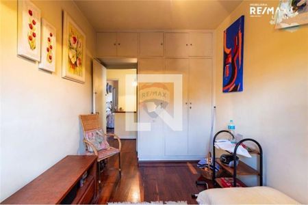 Casa à venda com 3 quartos, 150m² em Vila Cordeiro, São Paulo