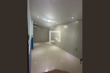 Sala de casa de condomínio para alugar com 3 quartos, 220m² em Campo Grande, Rio de Janeiro