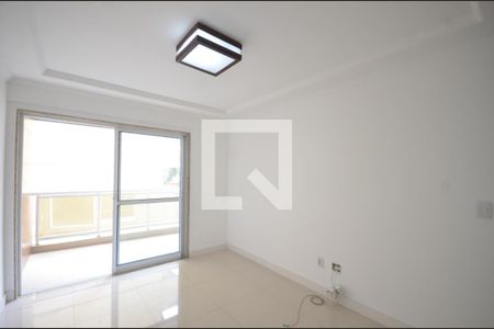 Sala de apartamento para alugar com 3 quartos, 125m² em Vila Valqueire, Rio de Janeiro