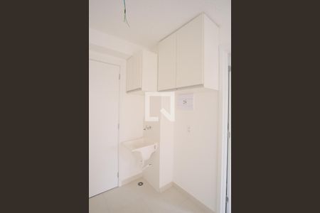 Cozinha e Área de Serviço de kitnet/studio para alugar com 1 quarto, 27m² em Guaiauna, São Paulo