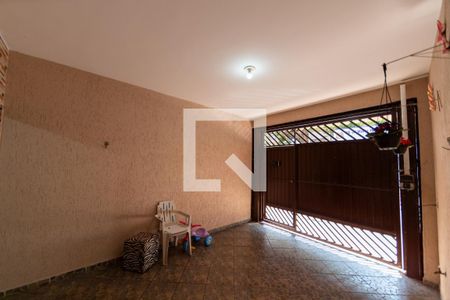 Garagem de casa para alugar com 2 quartos, 125m² em Parque dos Camargos, Barueri