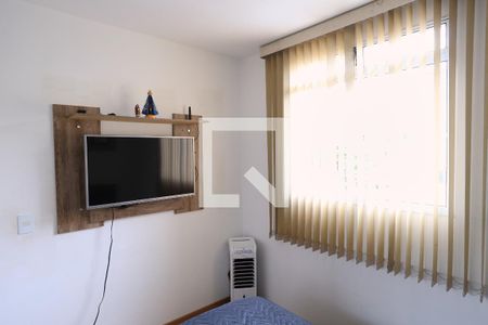 Quarto de apartamento à venda com 2 quartos, 45m² em Eymard, Belo Horizonte