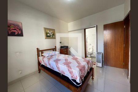 Quarto Suíte  de apartamento à venda com 4 quartos, 130m² em Santo Agostinho, Belo Horizonte