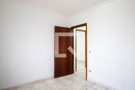 Quarto 1  de casa para alugar com 2 quartos, 89m² em Parque Pinheiros, Taboão da Serra