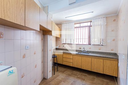 Sala e cozinha de casa para alugar com 2 quartos, 69m² em Parque Sao Domingos, São Paulo