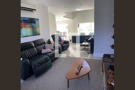 Casa à venda com 4 quartos, 392m² em Jacarepaguá, Rio de Janeiro