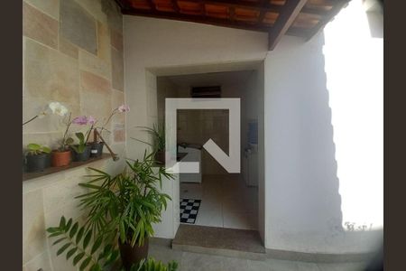 Casa à venda com 3 quartos, 250m² em Vila Regente Feijó, São Paulo