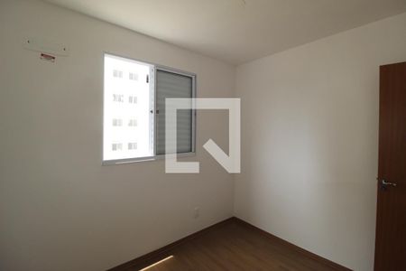 Quarto 1 de apartamento para alugar com 2 quartos, 44m² em Costa E Silva, Porto Alegre