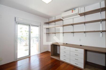 Quarto 1 de apartamento à venda com 3 quartos, 220m² em Alto de Pinheiros, São Paulo