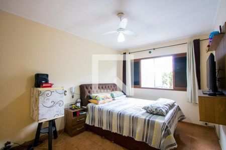 Quarto 1 - Suíte de casa à venda com 4 quartos, 350m² em Campestre, Santo André