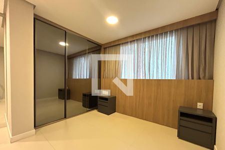 Suíte  de apartamento para alugar com 2 quartos, 75m² em Centro, Florianópolis