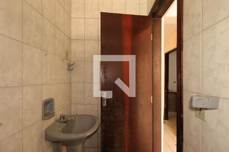 Banheiro de casa para alugar com 1 quarto, 55m² em Vila Humaita, Santo André