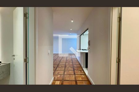 Entrada de apartamento à venda com 3 quartos, 212m² em Jardim Paulista, São Paulo