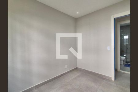 Quarto de apartamento para alugar com 2 quartos, 48m² em Recreio dos Bandeirantes, Rio de Janeiro