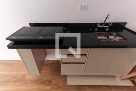 Sala/Cozinha de apartamento para alugar com 1 quarto, 30m² em Quarta Parada, São Paulo