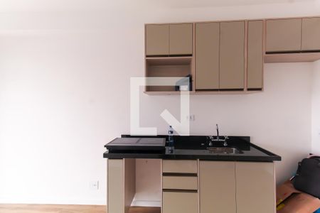 Sala/Cozinha de apartamento para alugar com 1 quarto, 30m² em Quarta Parada, São Paulo