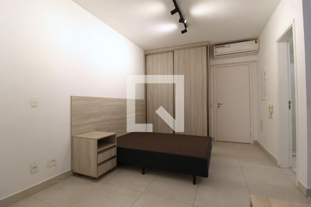 Sala/Quarto de kitnet/studio à venda com 1 quarto, 37m² em Indianópolis, São Paulo