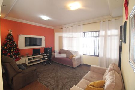 Casa à venda com 3 quartos, 303m² em Vila Arriete, São Paulo