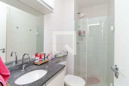 Banheiro de apartamento para alugar com 1 quarto, 35m² em Cambuci, São Paulo