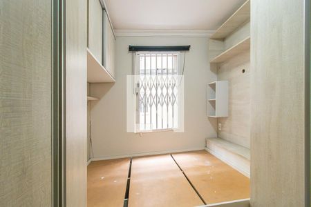 Quarto 1 de apartamento para alugar com 2 quartos, 50m² em Fazendinha, Curitiba