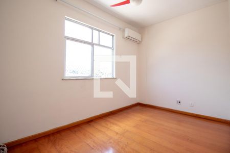 Quarto 1 de apartamento para alugar com 2 quartos, 55m² em Vila da Penha, Rio de Janeiro
