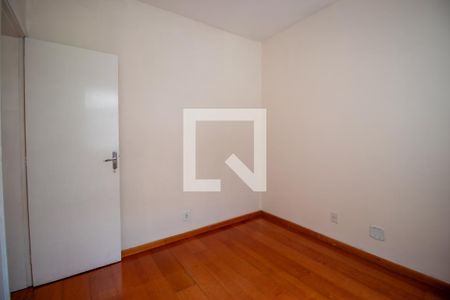 Quarto 2 de apartamento para alugar com 2 quartos, 55m² em Vila da Penha, Rio de Janeiro