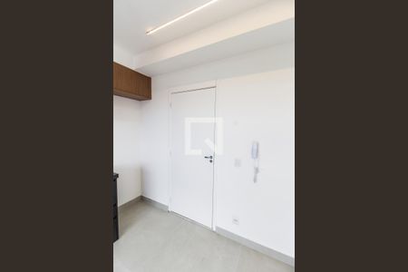 Entrada de apartamento para alugar com 2 quartos, 39m² em Vila Sul Americana, Barueri