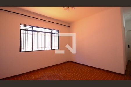 Casa para alugar com 3 quartos, 140m² em Parque São Lucas, São Paulo