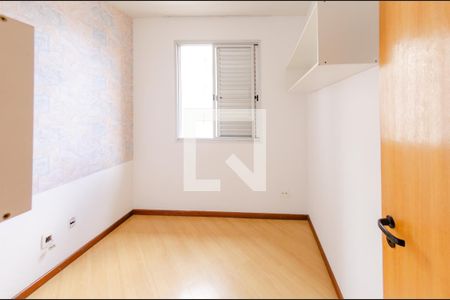 Quarto 1 de apartamento para alugar com 3 quartos, 90m² em Buritis, Belo Horizonte