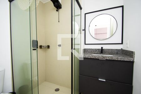 banheiro de kitnet/studio para alugar com 1 quarto, 25m² em Pinheiros, São Paulo