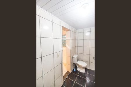 Banheiro da Suíte de casa para alugar com 2 quartos, 80m² em Vila Veloso, Carapicuíba