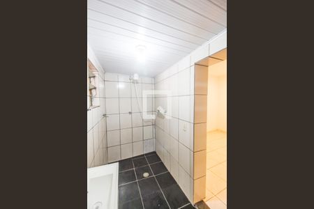 Banheiro da Suíte de casa para alugar com 2 quartos, 80m² em Vila Veloso, Carapicuíba