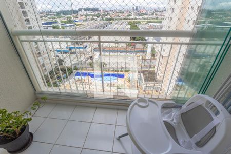 Varanda  de apartamento à venda com 3 quartos, 69m² em Piraporinha, Diadema
